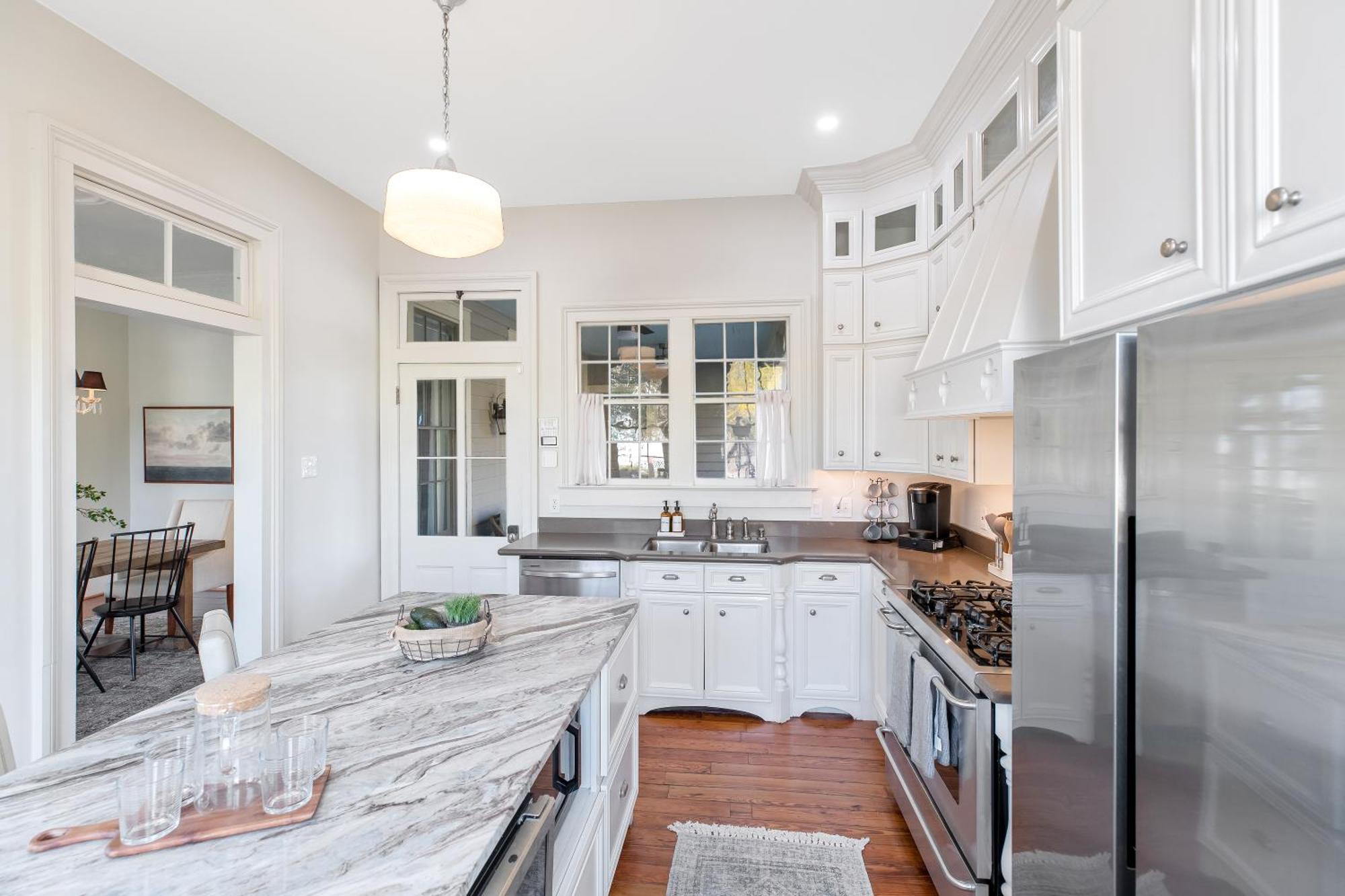 Historic 1871 Coastal Breeze With Heated Pool - Restoring Galveston Villa Eksteriør bilde