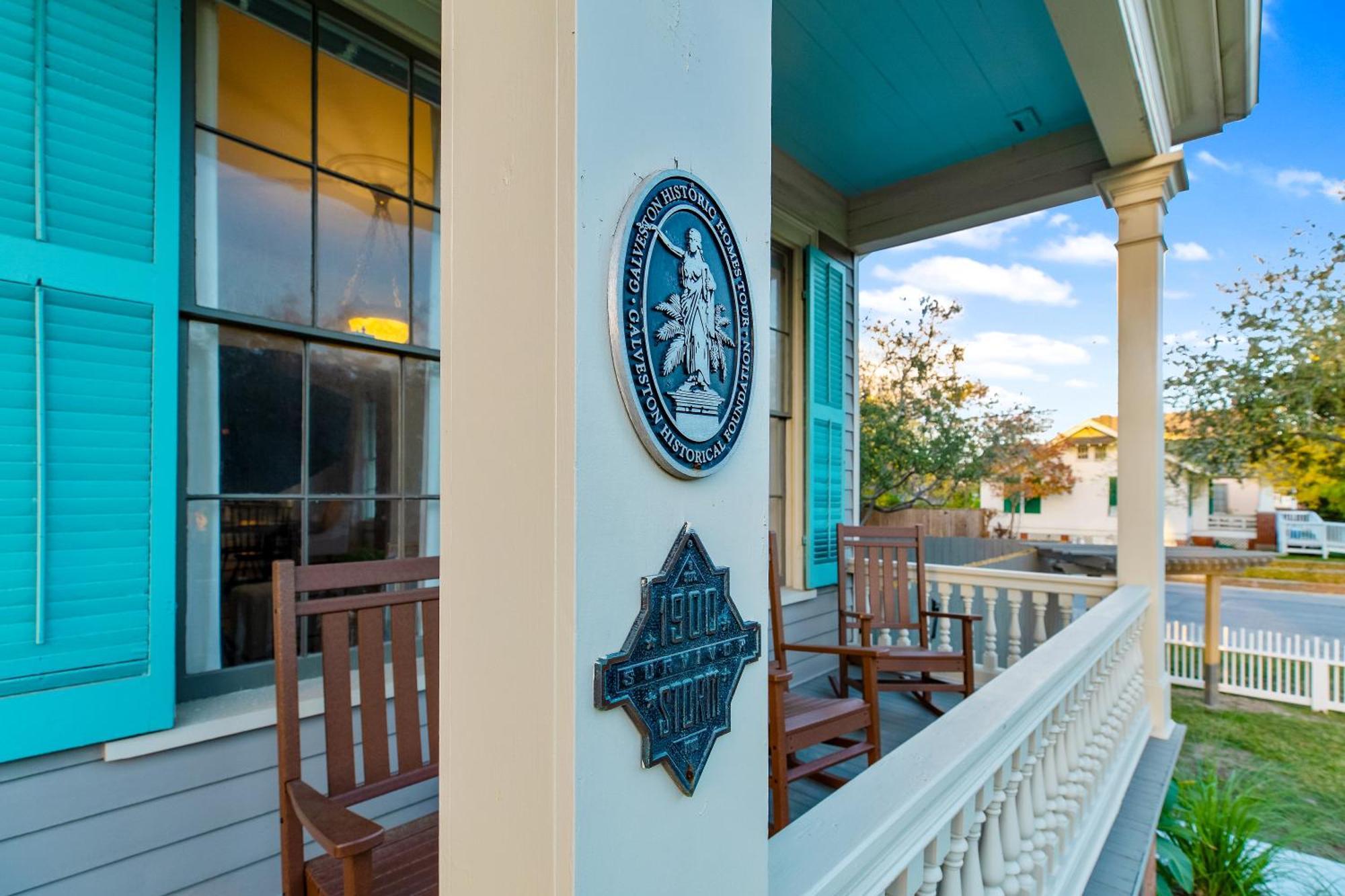 Historic 1871 Coastal Breeze With Heated Pool - Restoring Galveston Villa Eksteriør bilde